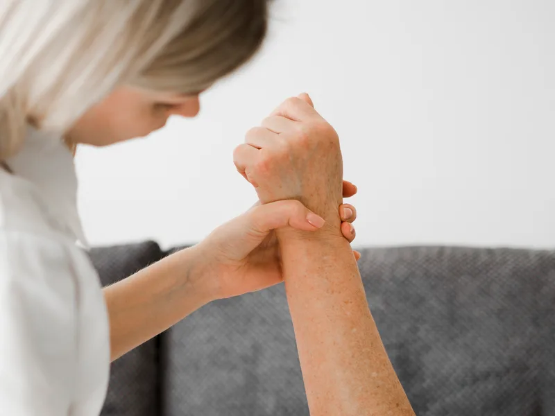 Chiropractic care for neuropathy at Rise Family Chiropractic in Hudsonville