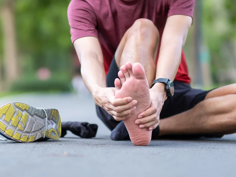 Rise Family Chiropractic treating plantar fasciitis in Hudsonville