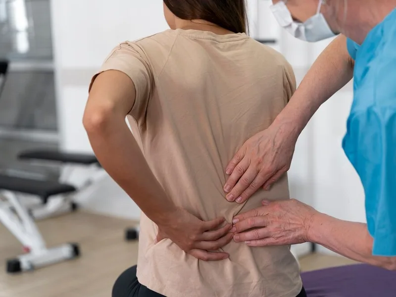 How Rise Family Chiropractic treats sciatica in Hudsonville